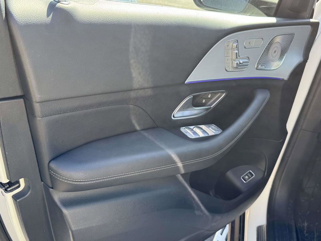 Used 2022 Mercedes-Benz GLE 350 4MATIC image 29