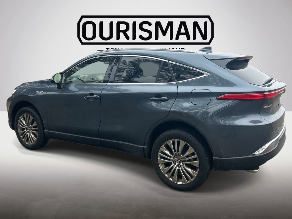 Certified 2021 Toyota Venza XLE w/ Softex Package image 8