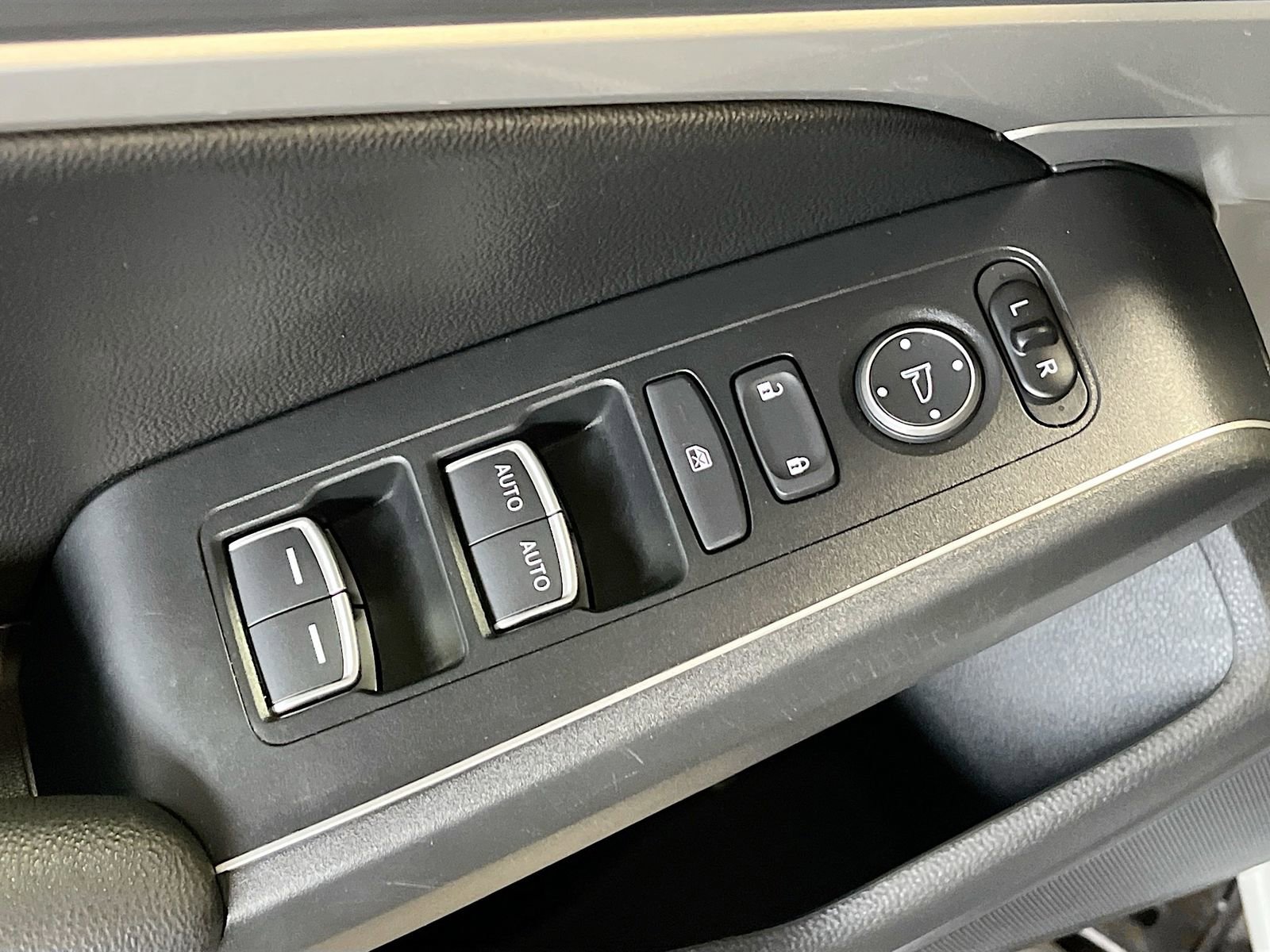 Used 2025 Acura Integra A-Spec FWD image 17