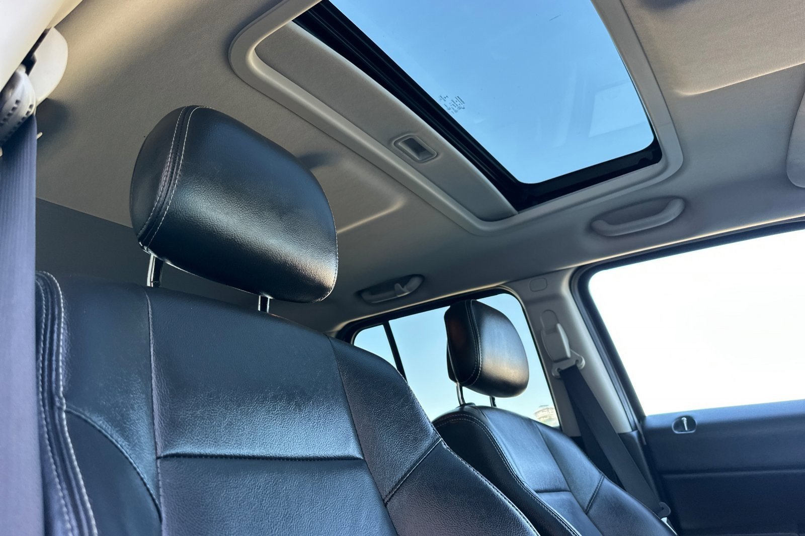 Used 2016 Jeep Patriot High Altitude image 16