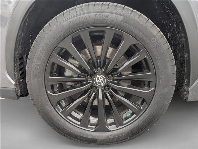 Used 2023 Toyota Highlander XSE AWD/4WD image 25