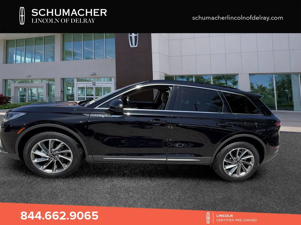 Used 2026 Lincoln Corsair Premiere FWD image 4