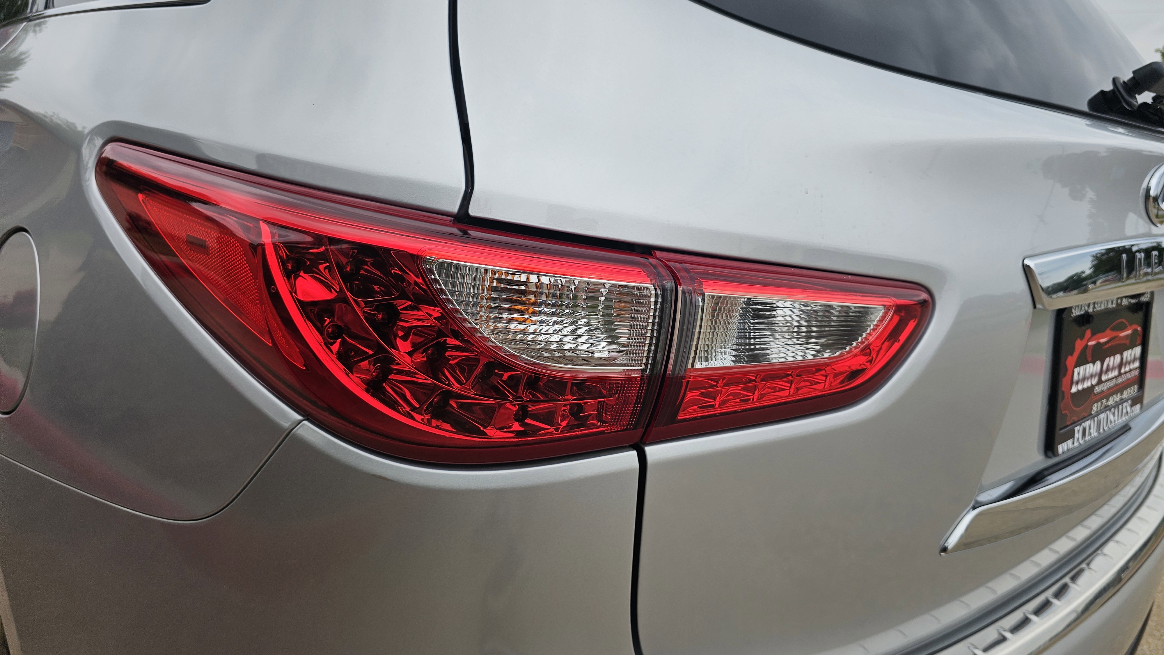 Used 2014 INFINITI QX60 AWD w/ Premium Plus Package image 10