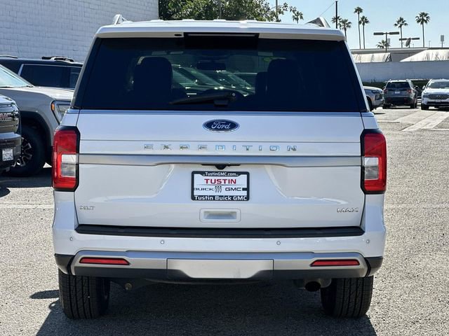 Used 2024 Ford Expedition Max XLT image 5