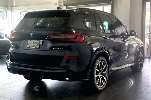 Used 2022 BMW X5 xDrive45e w/ M Sport Package image 11