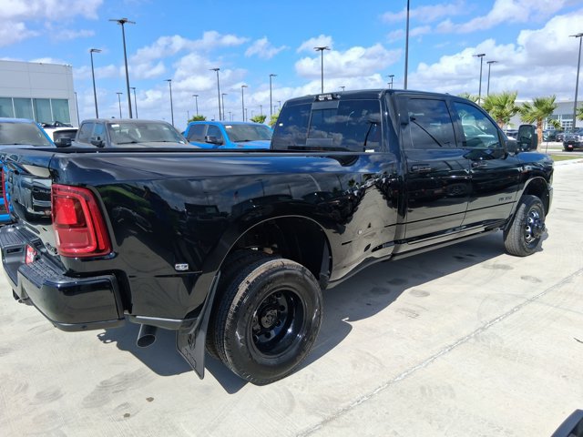 New 2026 RAM 3500 Laramie AWD/4WD image 7
