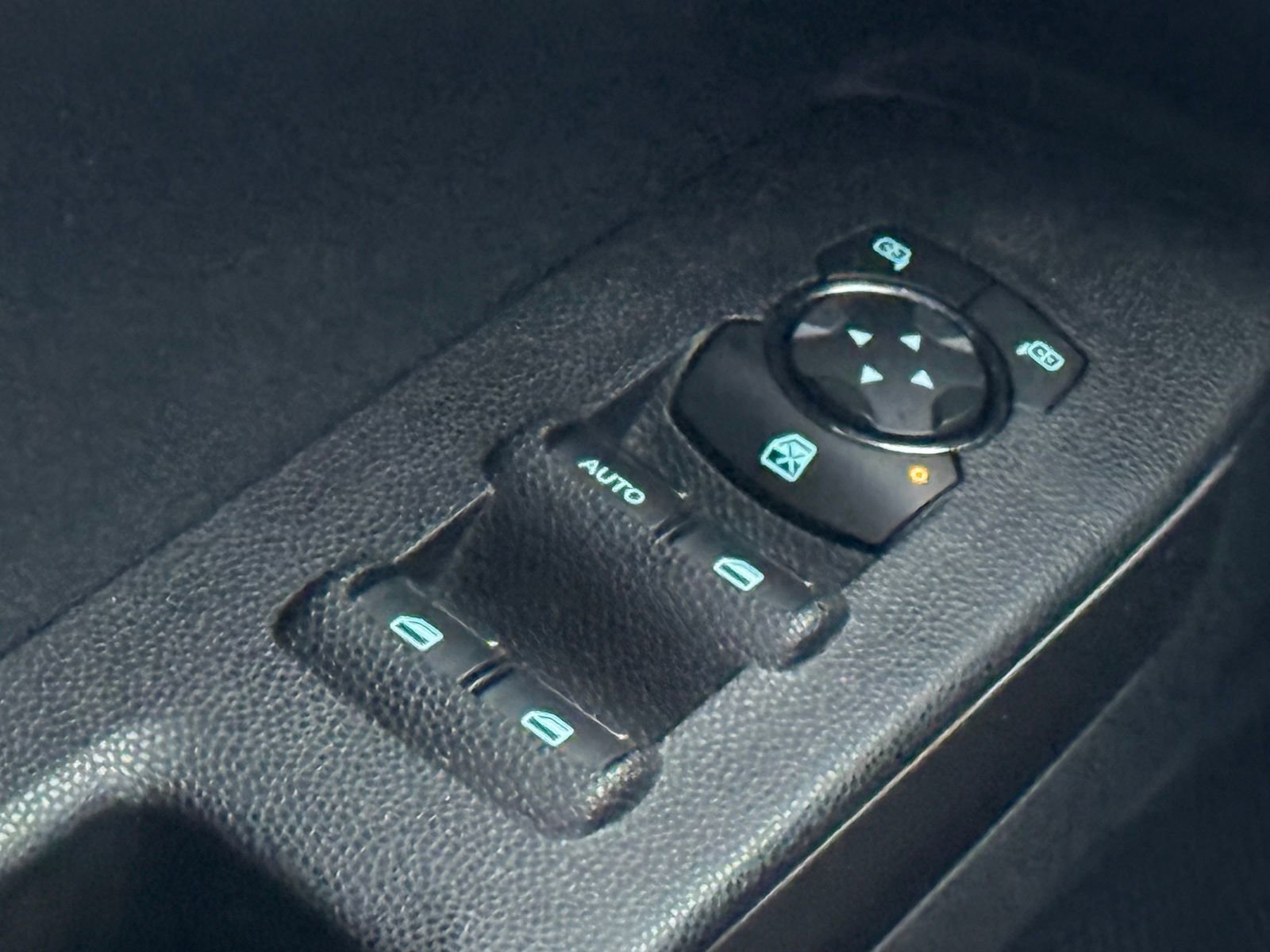 Used 2021 Ford EcoSport SE image 31