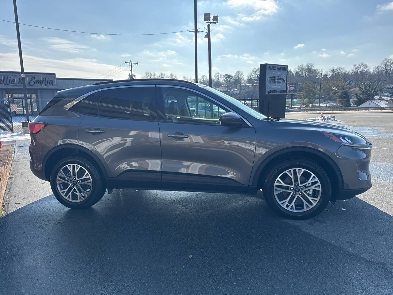 Used 2022 Ford Escape SEL AWD/4WD image 7