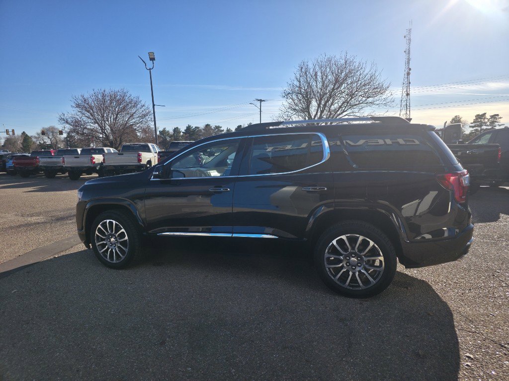 Certified 2021 GMC Acadia Denali w/ Denali Technology Package image 2