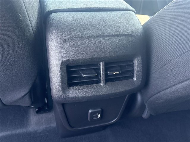 Certified 2024 Chevrolet Equinox LT w/ LPO, Floor Liner Package image 19