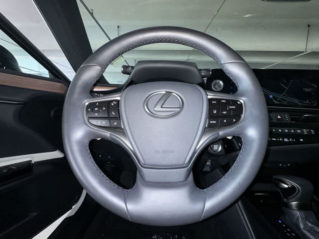 Used 2025 Lexus ES 350 w/ Premium Package FWD image 15