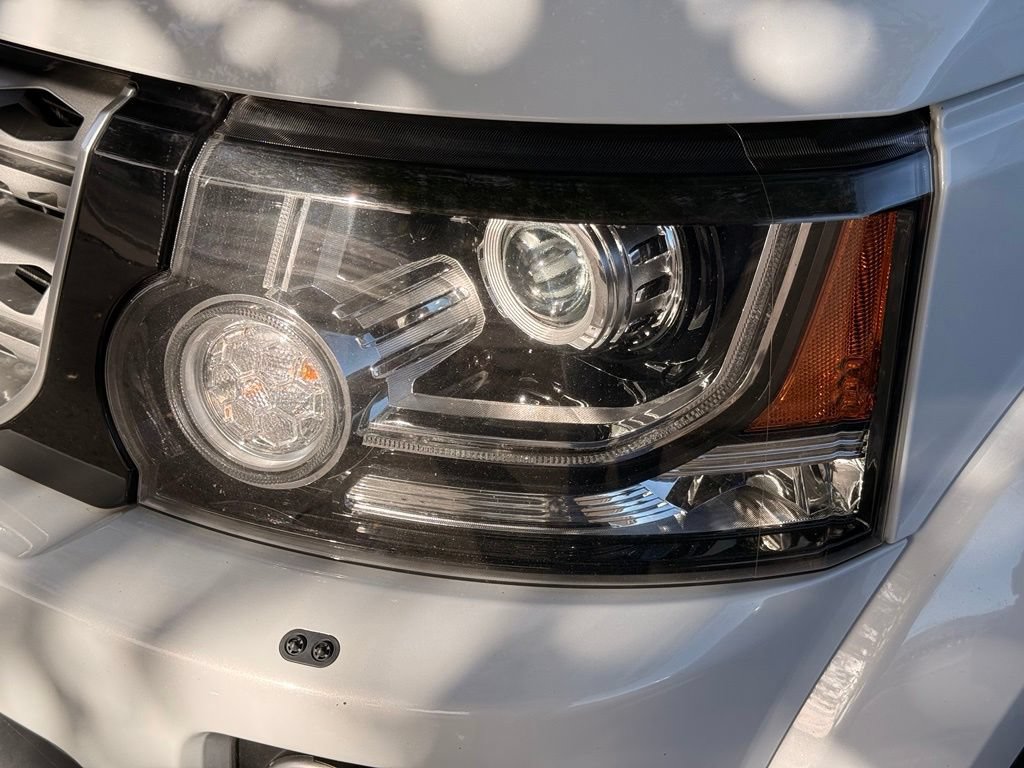 Used 2016 Land Rover LR4 HSE AWD/4WD image 11
