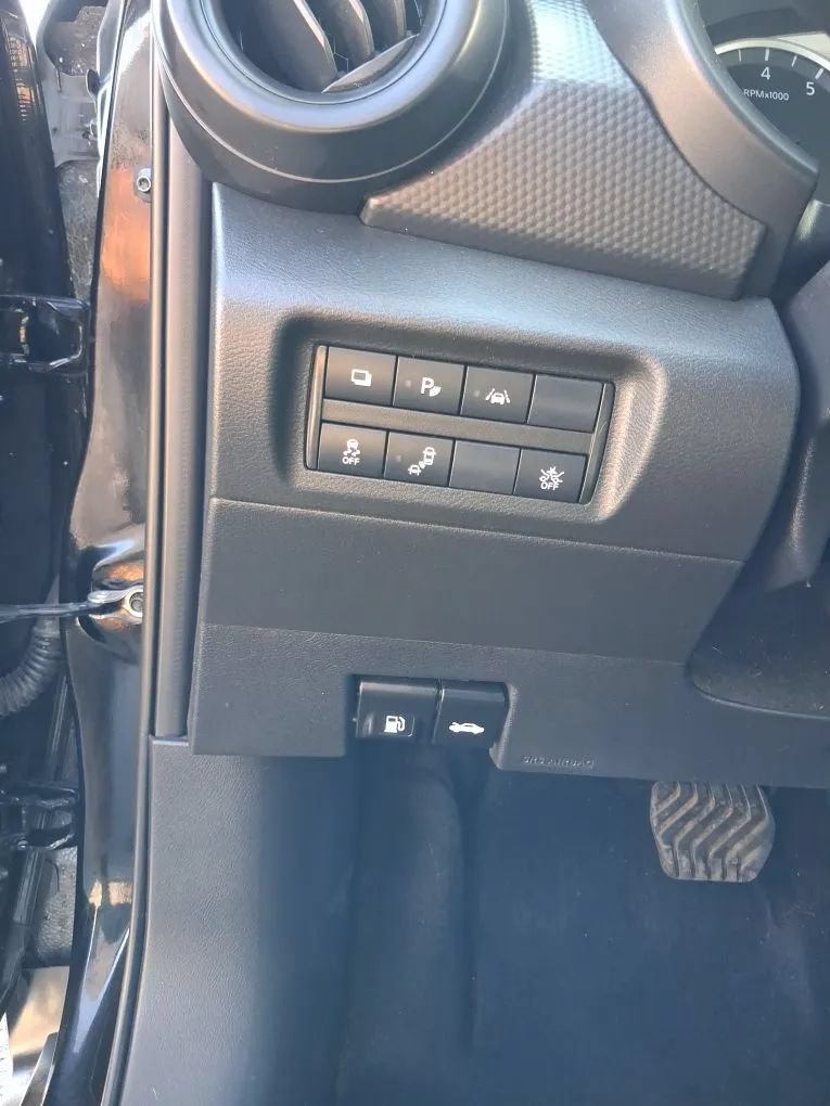 Used 2024 Nissan Kicks S FWD image 20