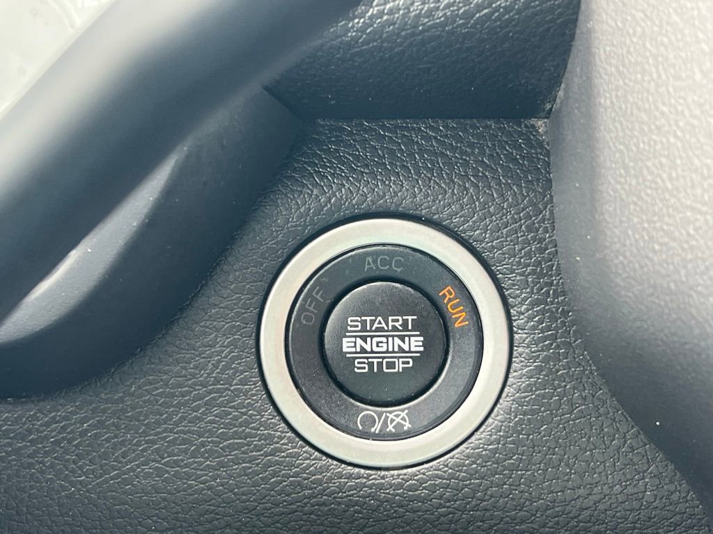 Used 2021 RAM 2500 Big Horn image 33