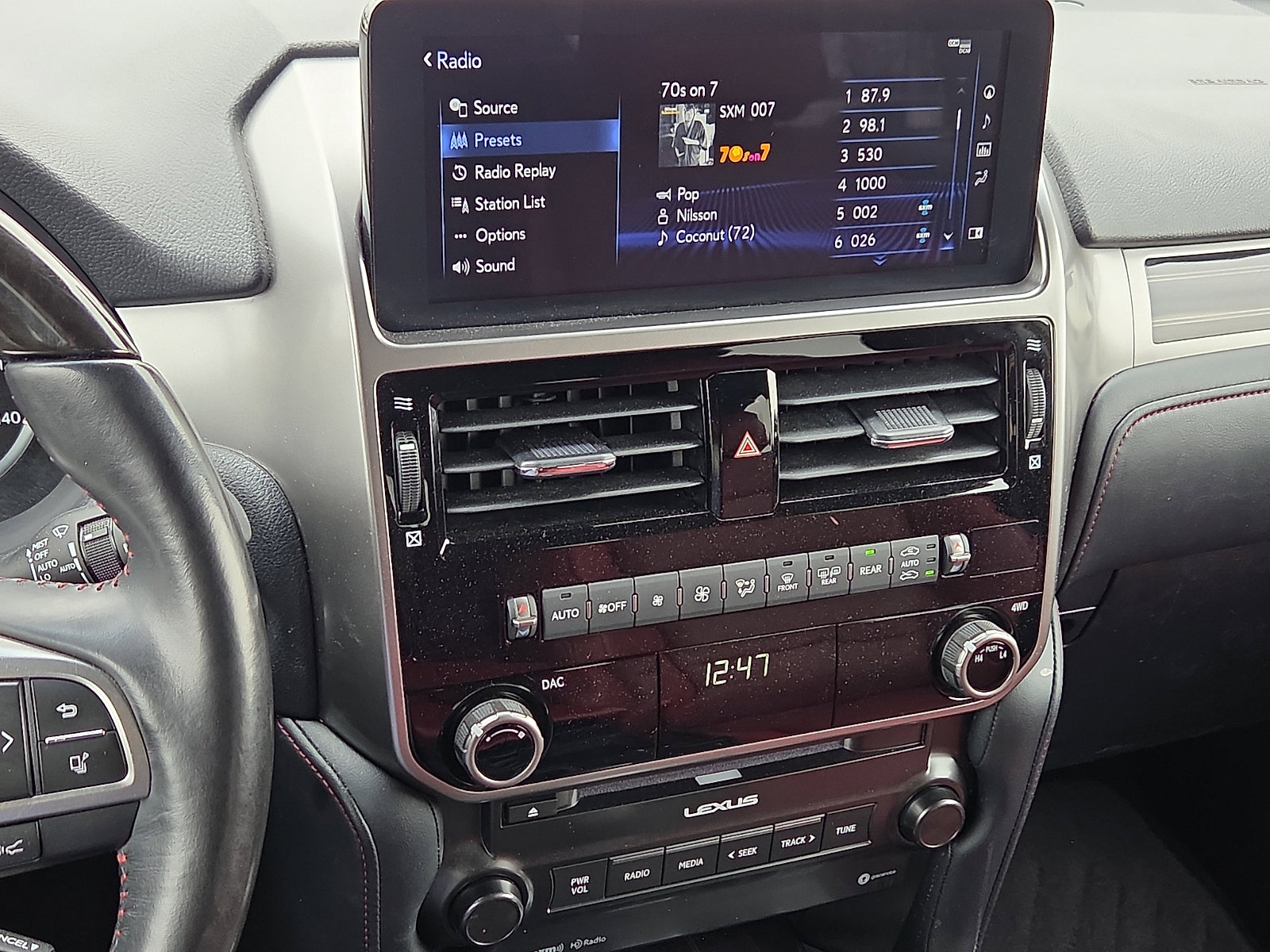 Used 2023 Lexus GX 460 Premium w/ Premium Package AWD/4WD image 17