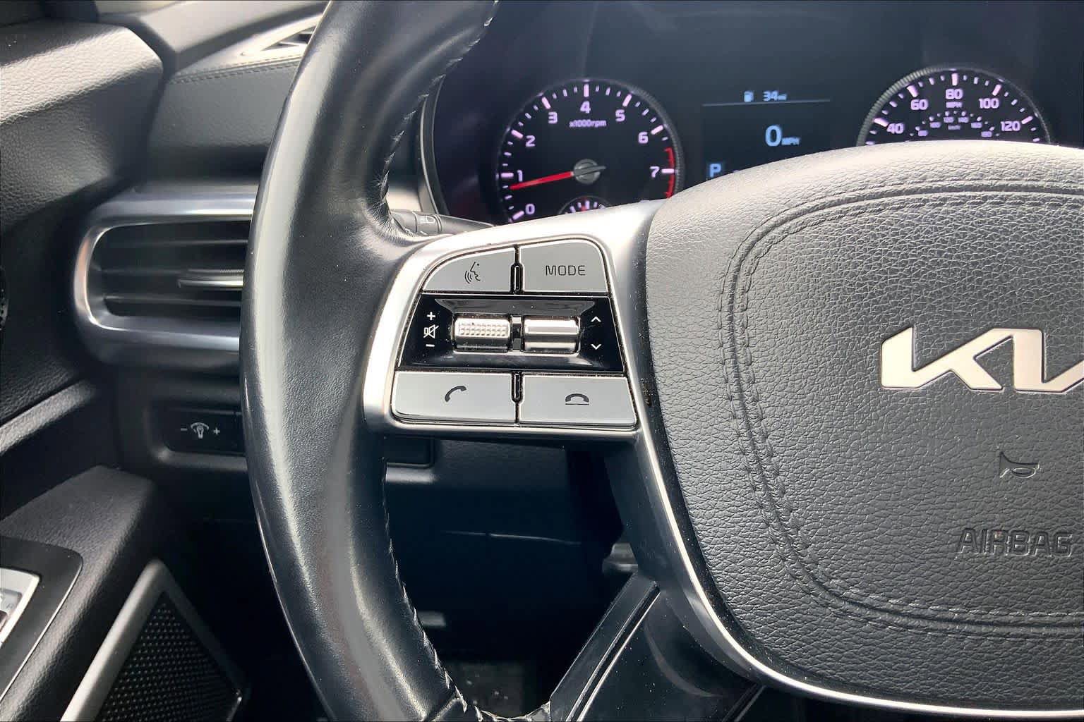 Used 2022 Kia Telluride S AWD/4WD image 23
