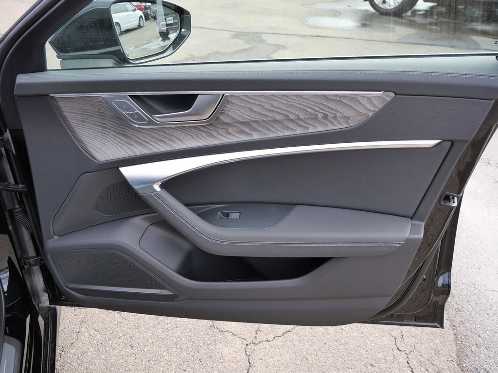 Used 2024 Audi A6 Premium Plus image 12