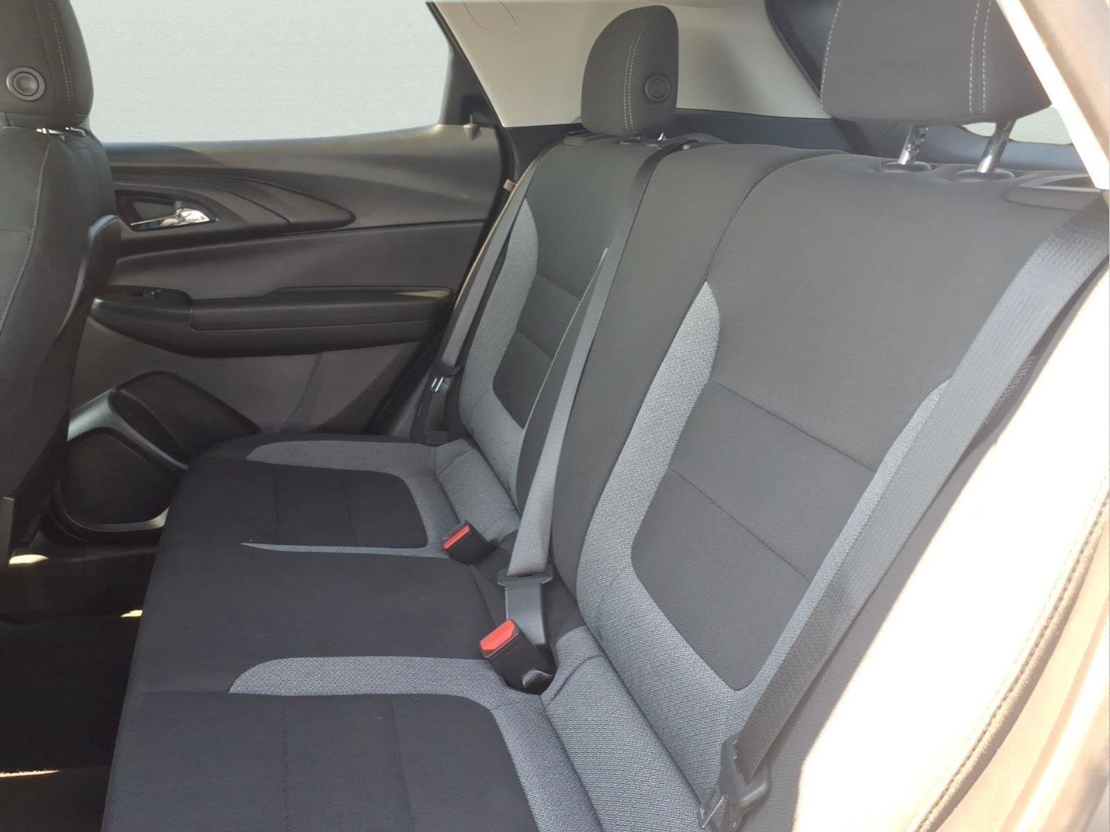 Used 2025 Chevrolet TrailBlazer LT AWD/4WD image 13