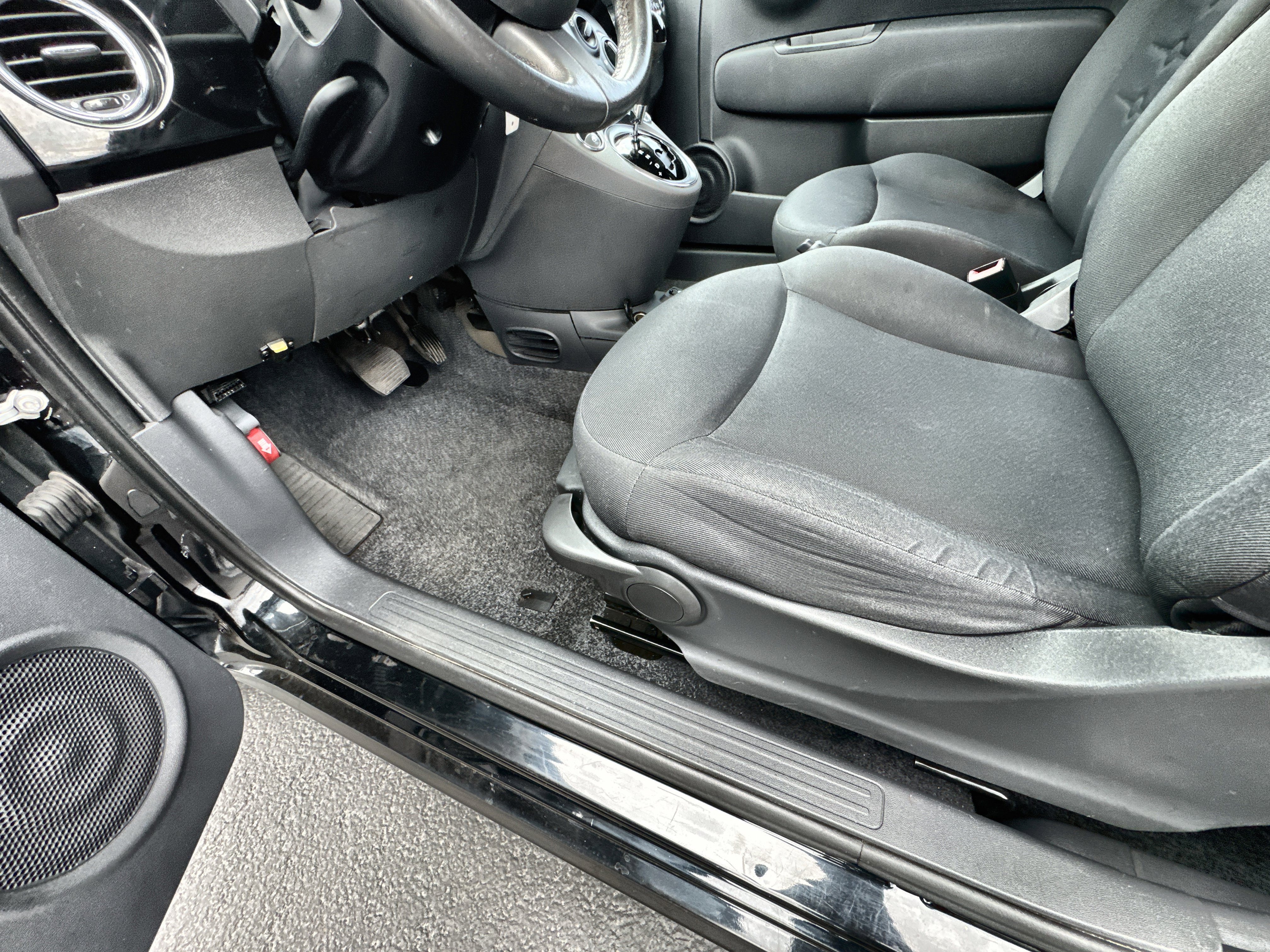 Used 2015 FIAT 500 Pop FWD image 17