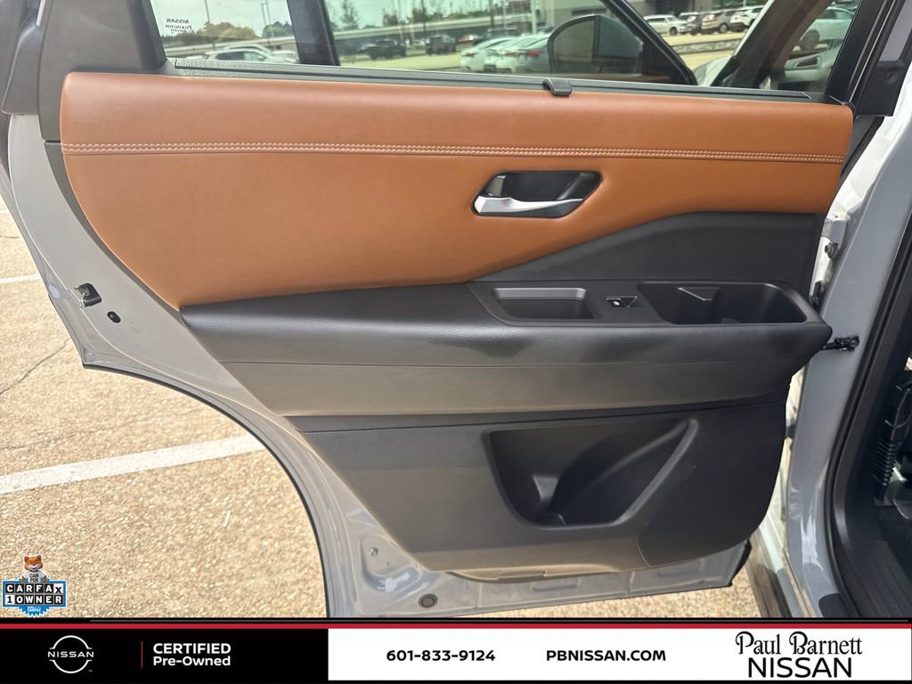 Certified 2022 Nissan Pathfinder Platinum w/ Cargo Package image 28