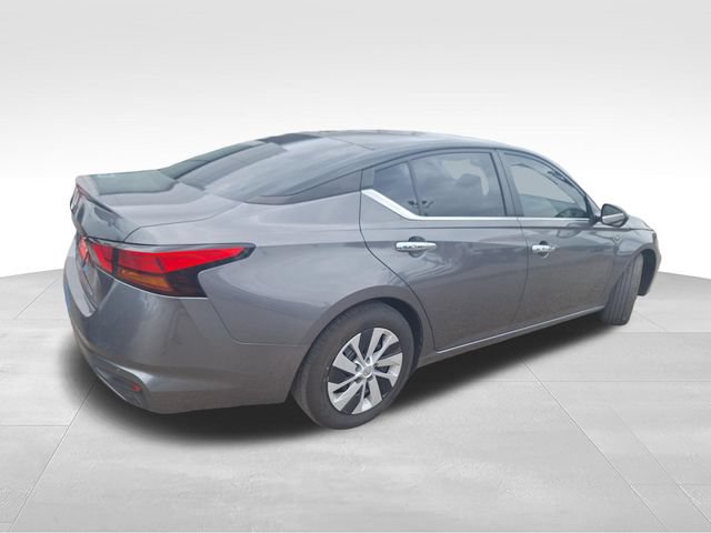 Certified 2025 Nissan Altima 2.5 S FWD image 9