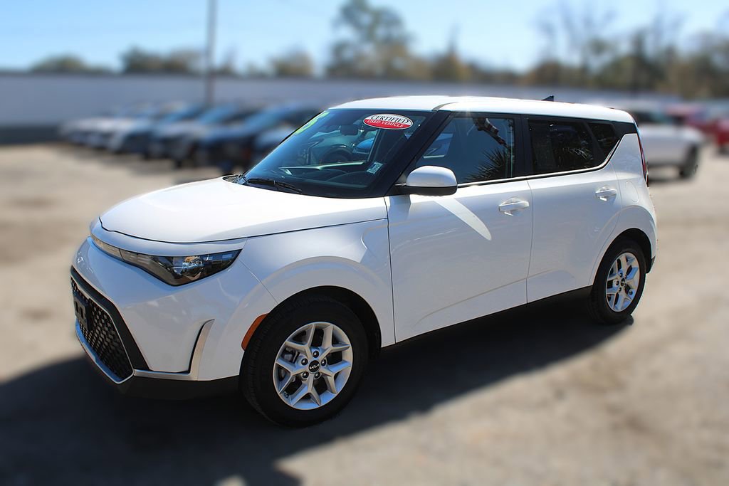 Certified 2025 Kia Soul LX image 15