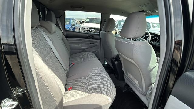 Used 2015 Toyota Tacoma PreRunner w/ Convenience Package RWD image 13