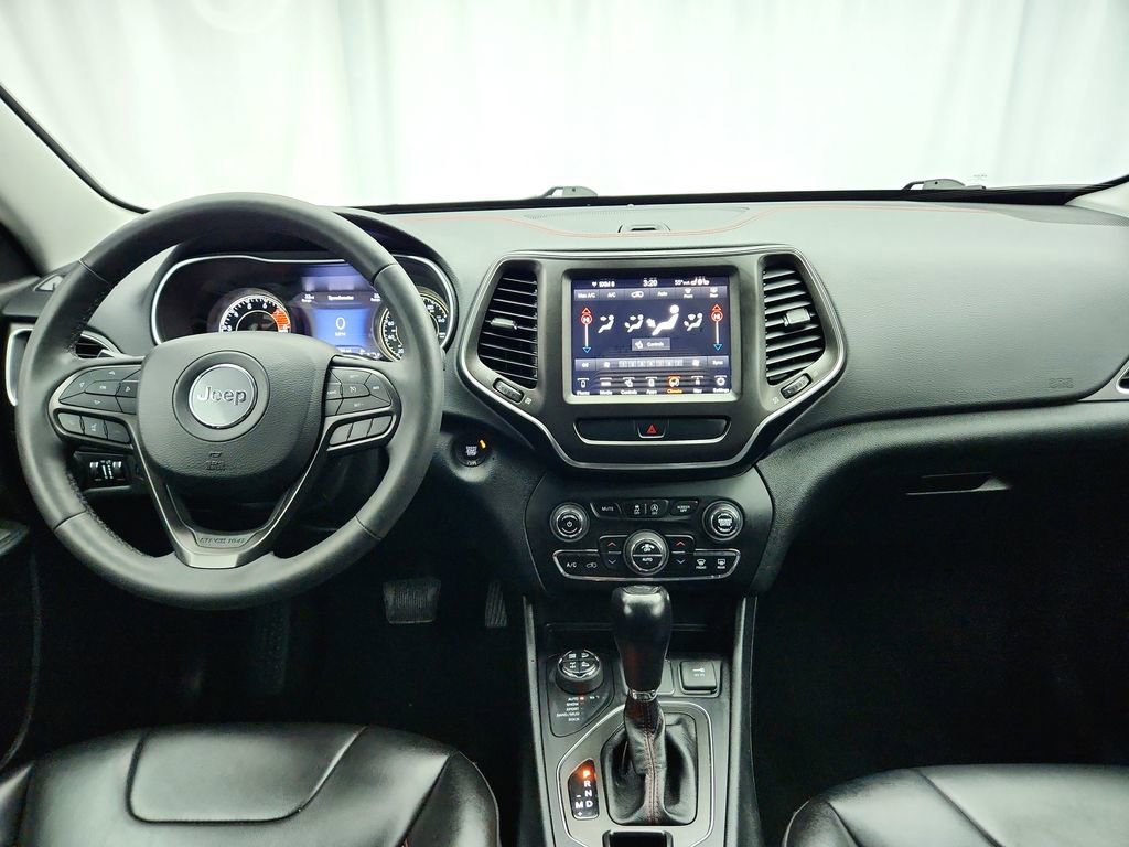 Used 2022 Jeep Cherokee Trailhawk w/ Trailer Tow Group image 15