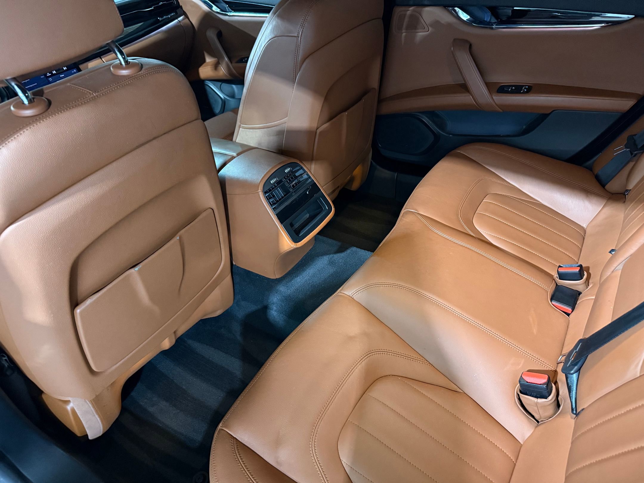 Used 2022 Maserati Quattroporte Modena image 39