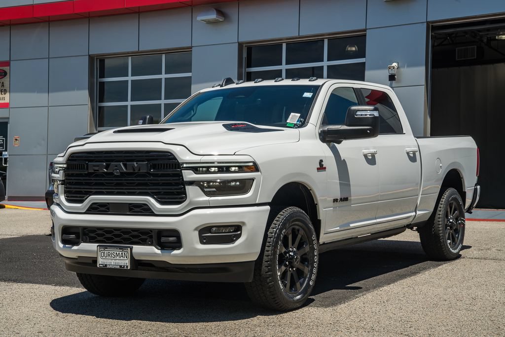 New 2026 RAM 2500 Laramie AWD/4WD image 3