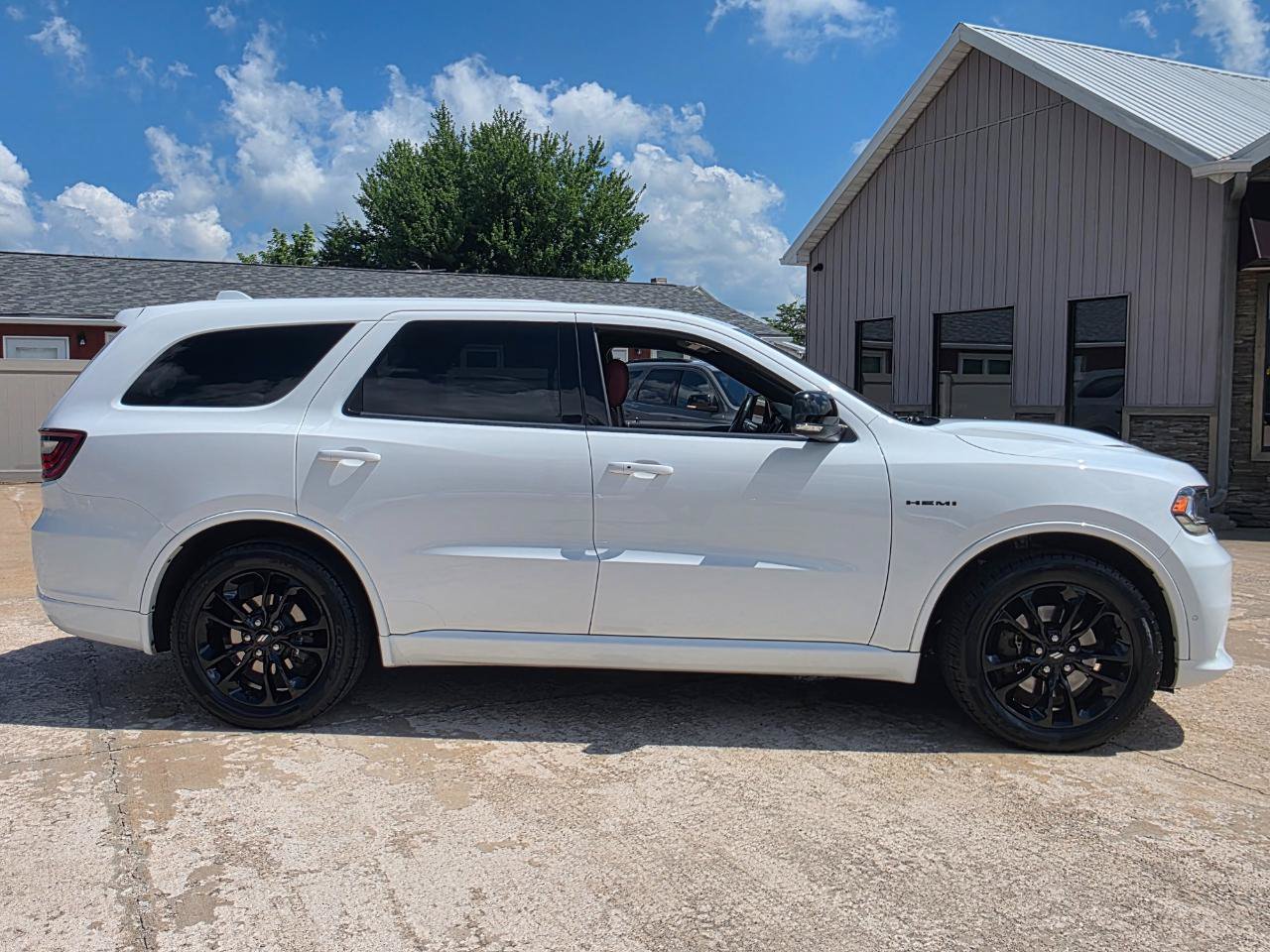 Used 2020 Dodge Durango R/T w/ Blacktop Package AWD/4WD image 25
