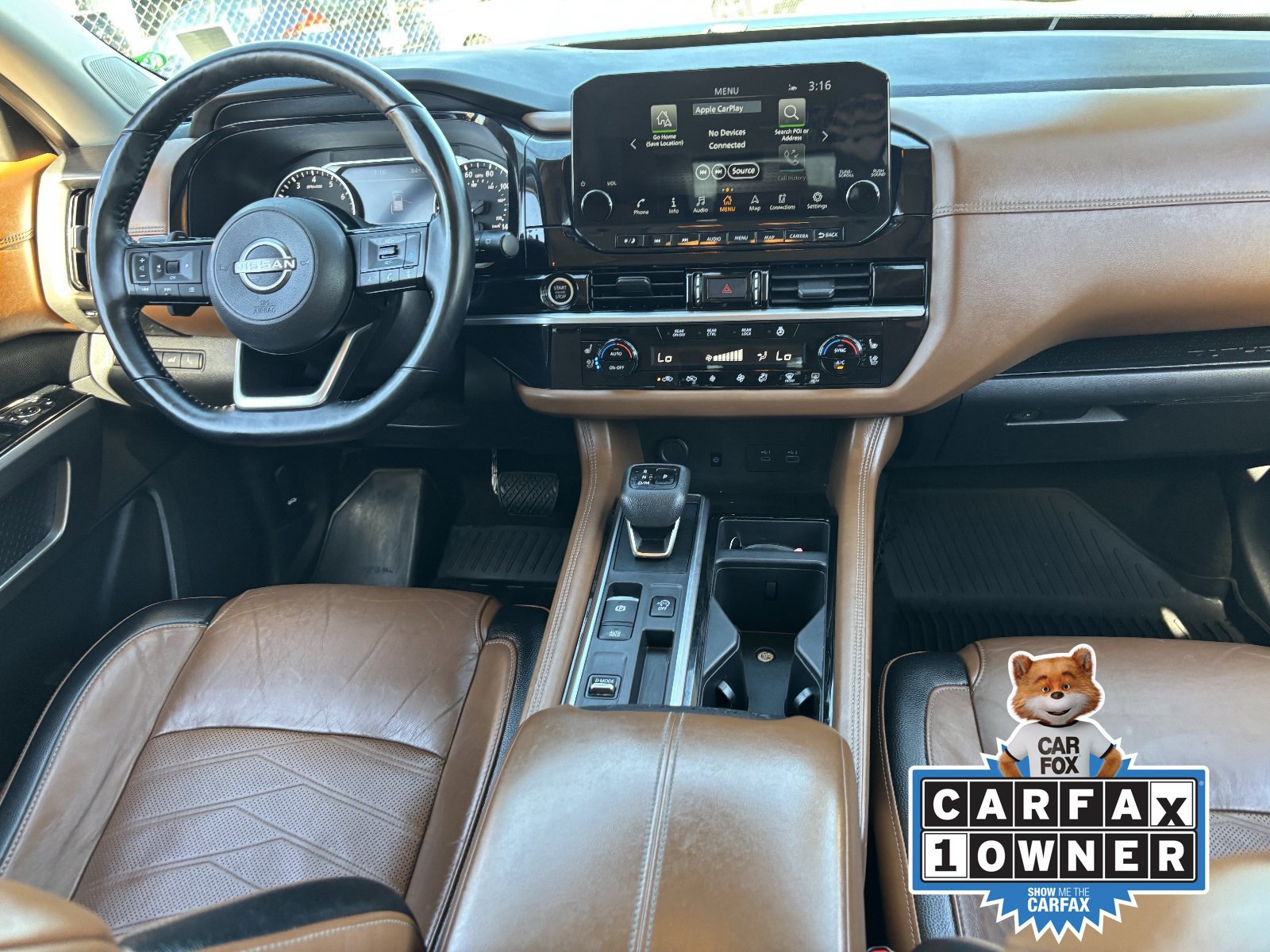 Used 2022 Nissan Pathfinder Platinum w/ Cargo Package FWD image 16