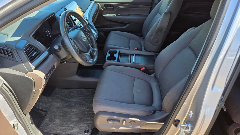 Used 2024 Honda Odyssey EX image 13