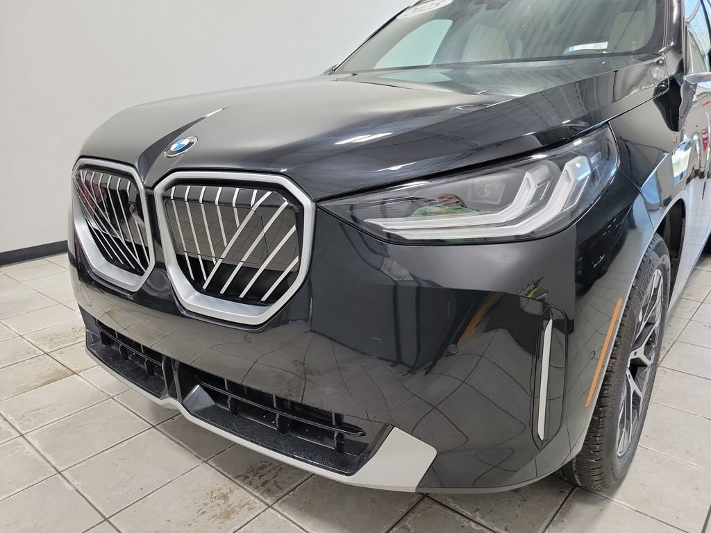 Used 2025 BMW X3 xDrive30i w/ Premium Package image 34