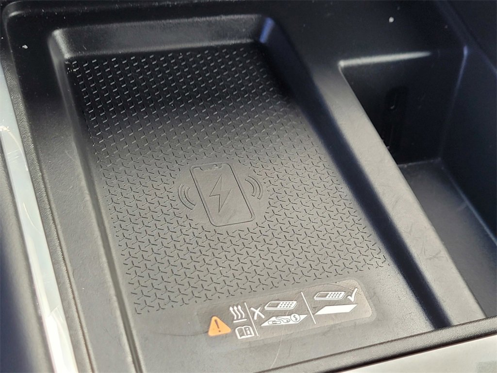 Used 2025 GMC Acadia Elevation image 20