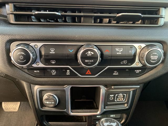 Used 2024 Jeep Wrangler Sport image 24