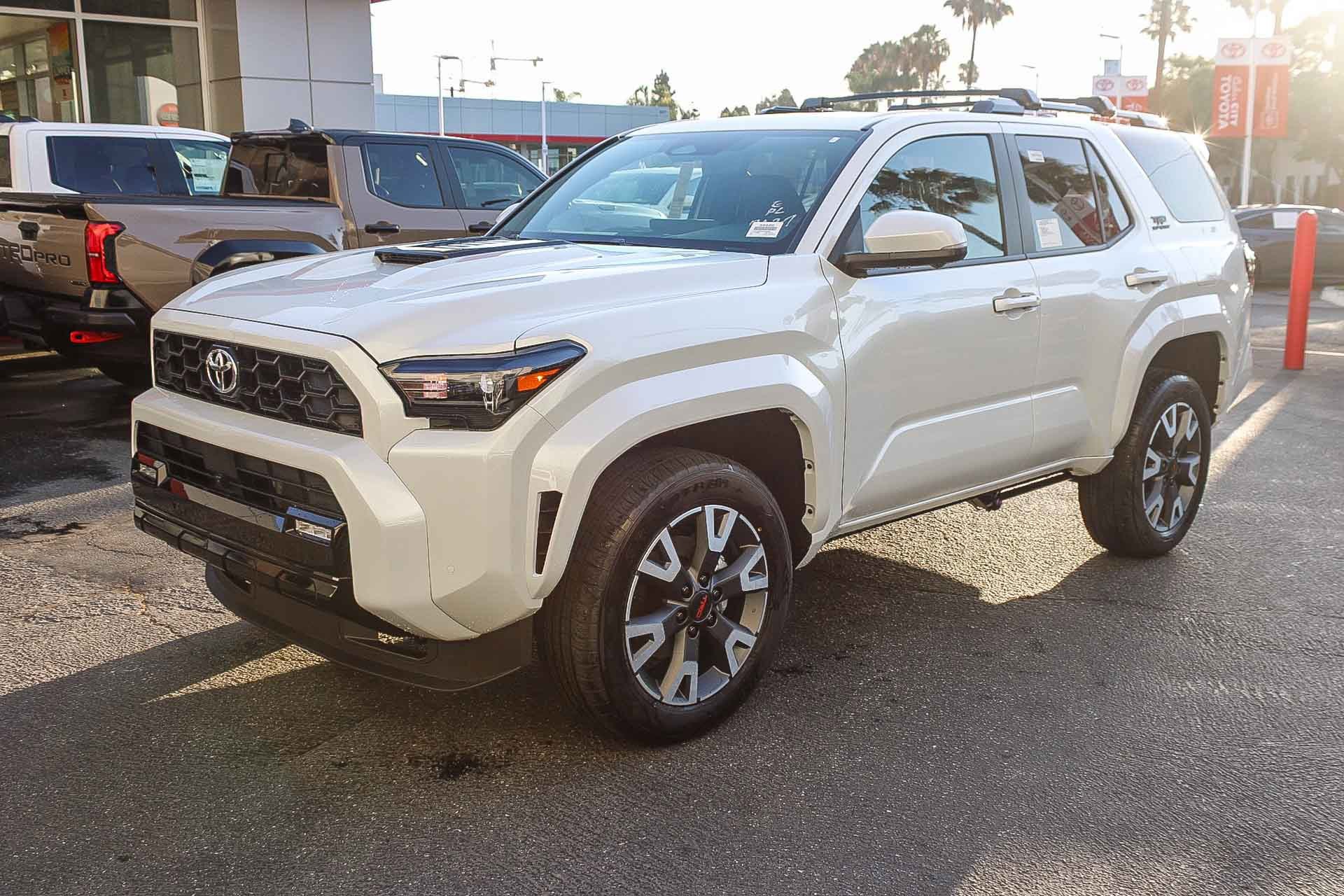 New 2026 Toyota 4Runner TRD Sport Premium AWD/4WD image 3