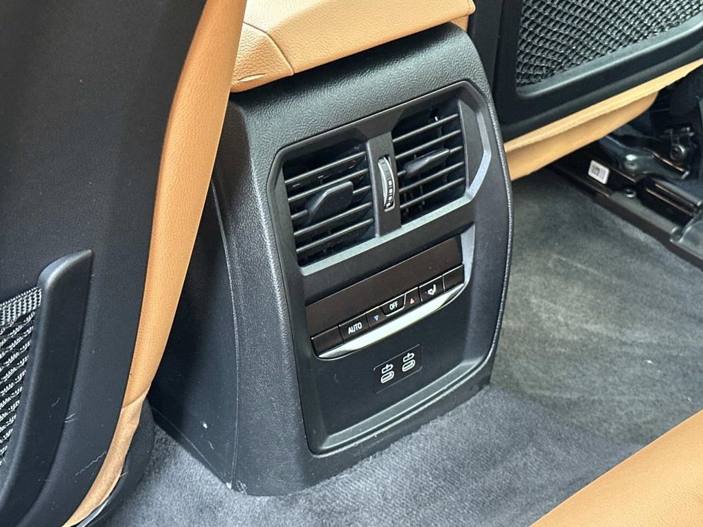 Used 2023 BMW i4 eDrive35 w/ Premium Package image 31