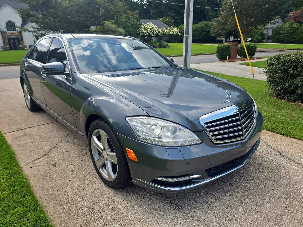 Used 2011 Mercedes-Benz S 550 4MATIC w/ Premium 2 Pkg image 7
