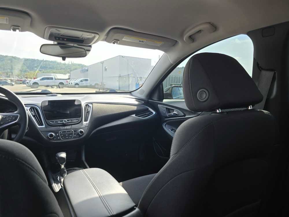 Used 2024 Chevrolet Malibu LT w/ Midnight Edition FWD image 14