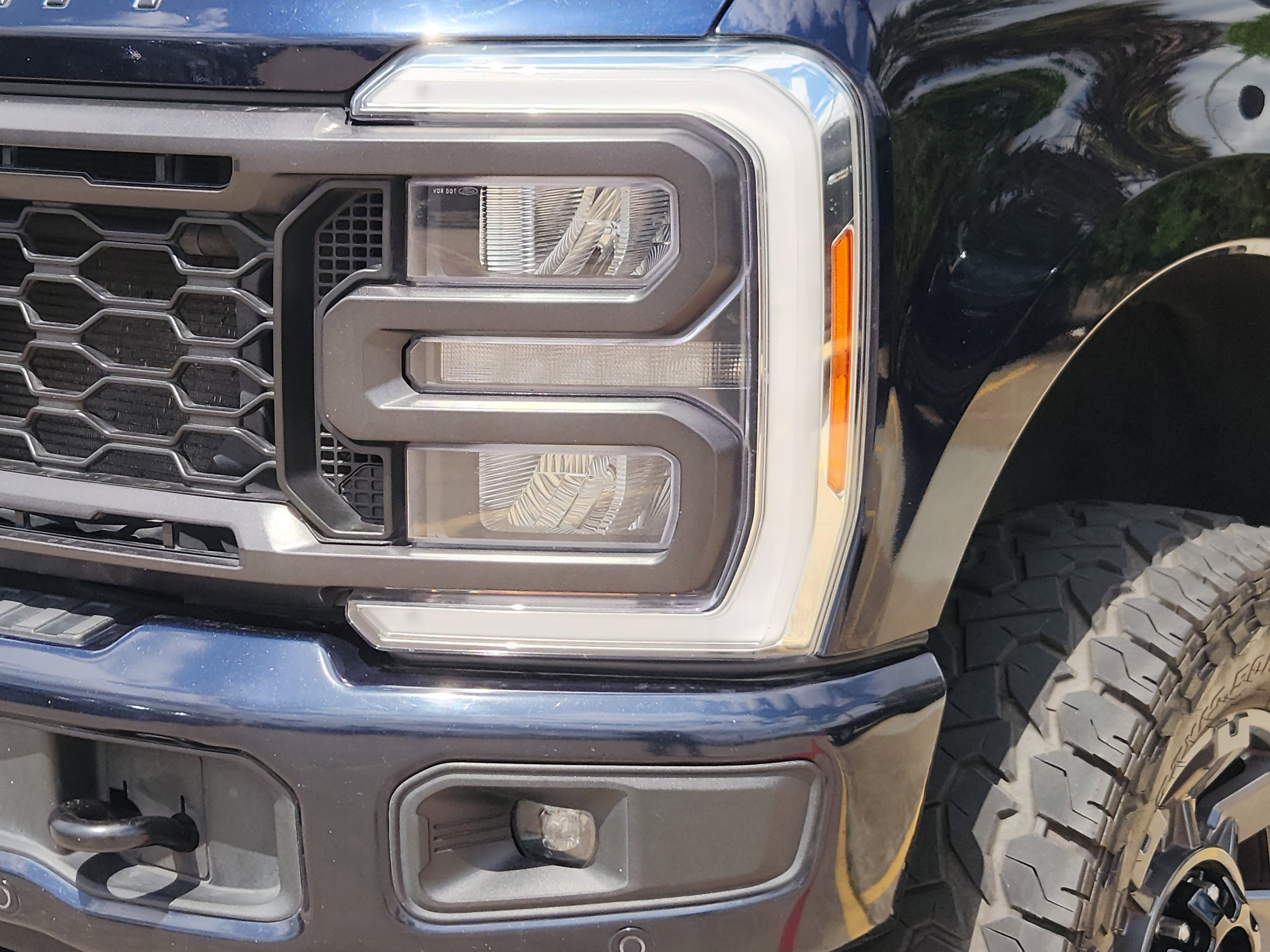 Certified 2023 Ford F250 4x4 Crew Cab Super Duty image 6