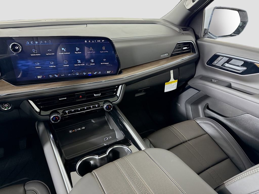 New 2026 Chevrolet Suburban High Country image 24