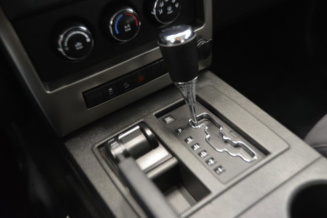 Used 2012 Jeep Liberty Sport image 23