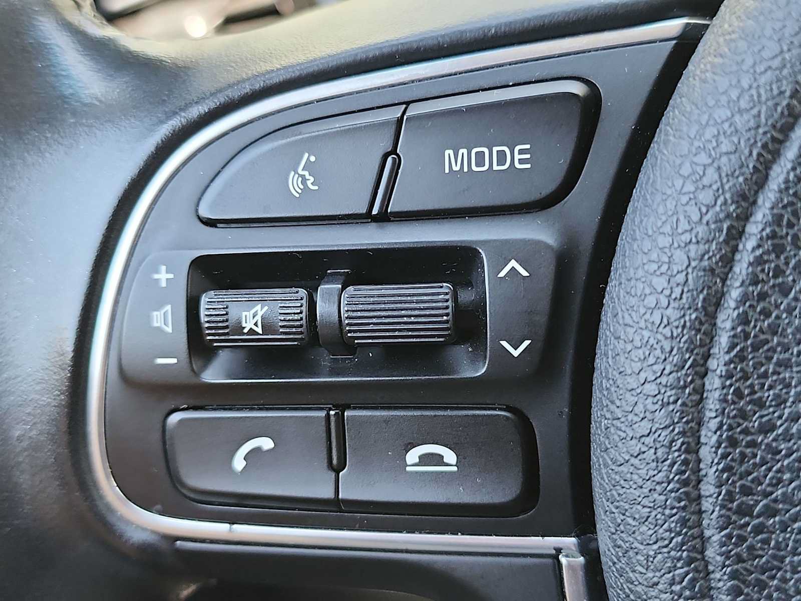 Used 2022 Kia Niro EX FWD image 28
