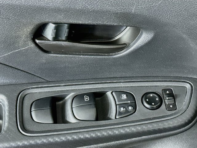 Used 2025 Nissan Versa S w/ Trunk Package FWD image 20