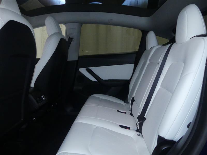 Used 2020 Tesla Model Y Long Range AWD/4WD image 2