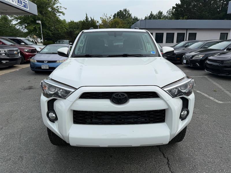 Used 2019 Toyota 4Runner SR5 AWD/4WD image 3