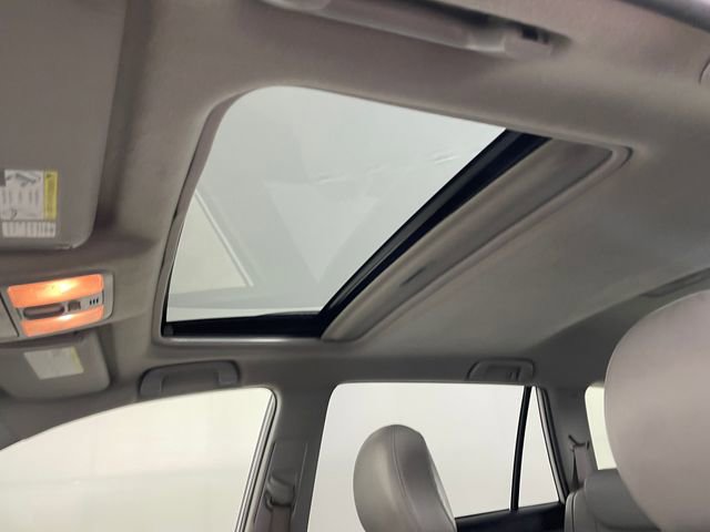 Used 2010 Toyota RAV4 Limited image 16