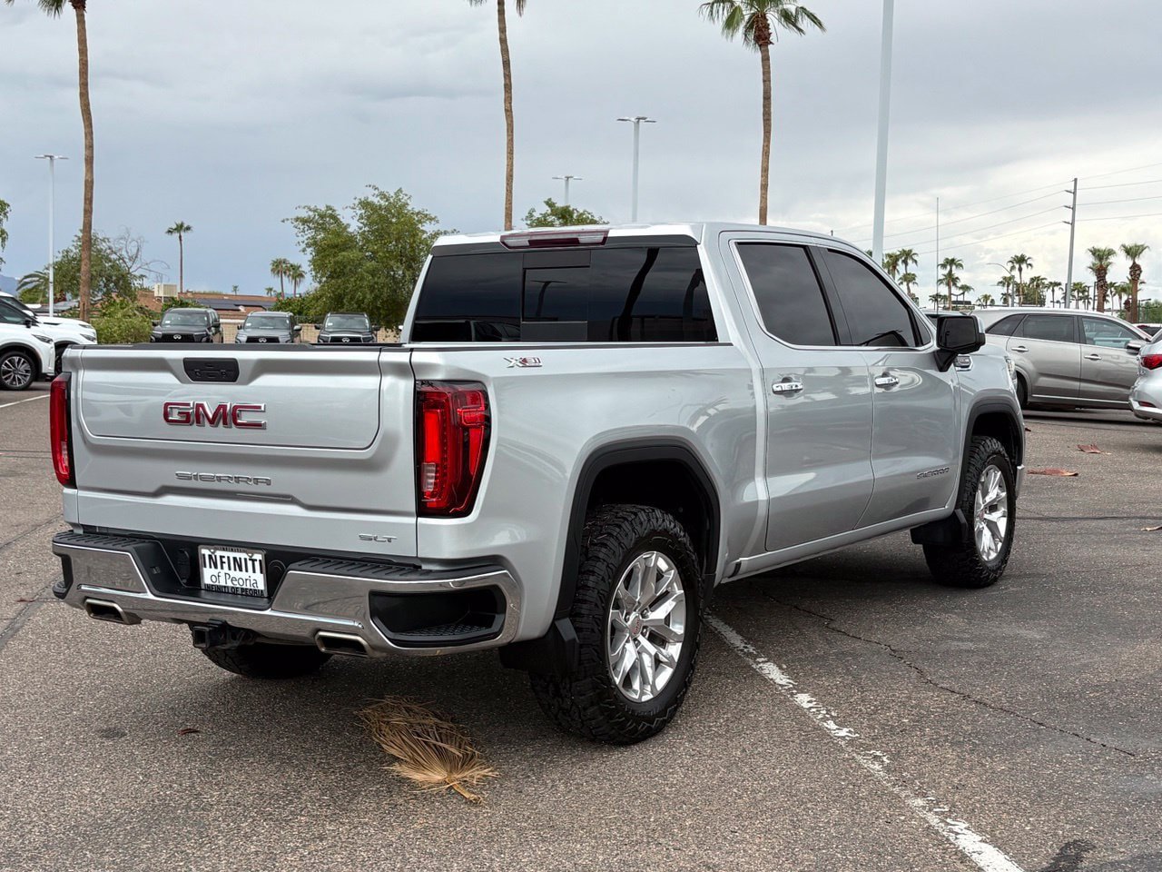 Used 2019 GMC Sierra 1500 SLT w/ SLT Premium Package AWD/4WD image 6