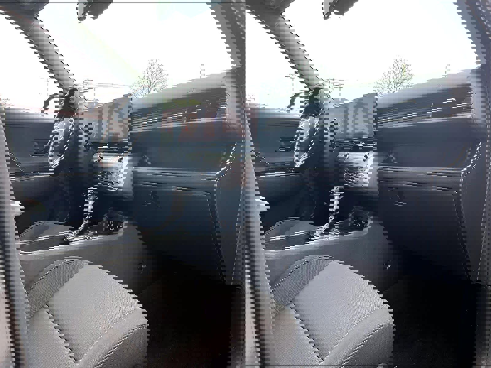 Used 2025 Hyundai Kona SEL image 14